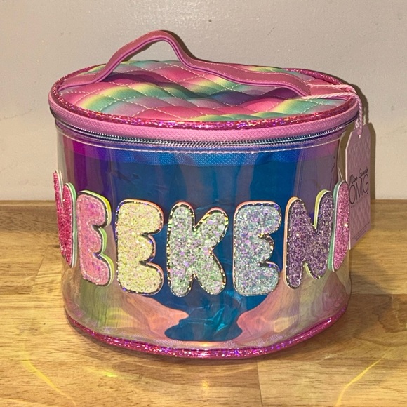 NWTS MISS GWENS OMG ACCESSORIES RAINBOW & GLITTER WEEKEND ROUND COSMETIC BAG. - Picture 5 of 7